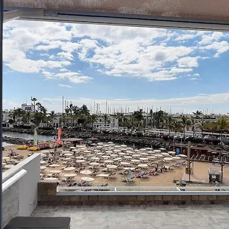 Apartmán Beachfront Loft In By El Sirocco *