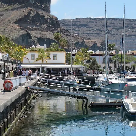 Beachfront Loft In Apartment Puerto De Mogan