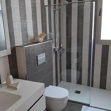 Beachfront Loft In Apartamento