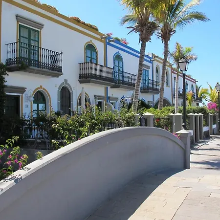Beachfront Loft In By El Sirocco Apartmán